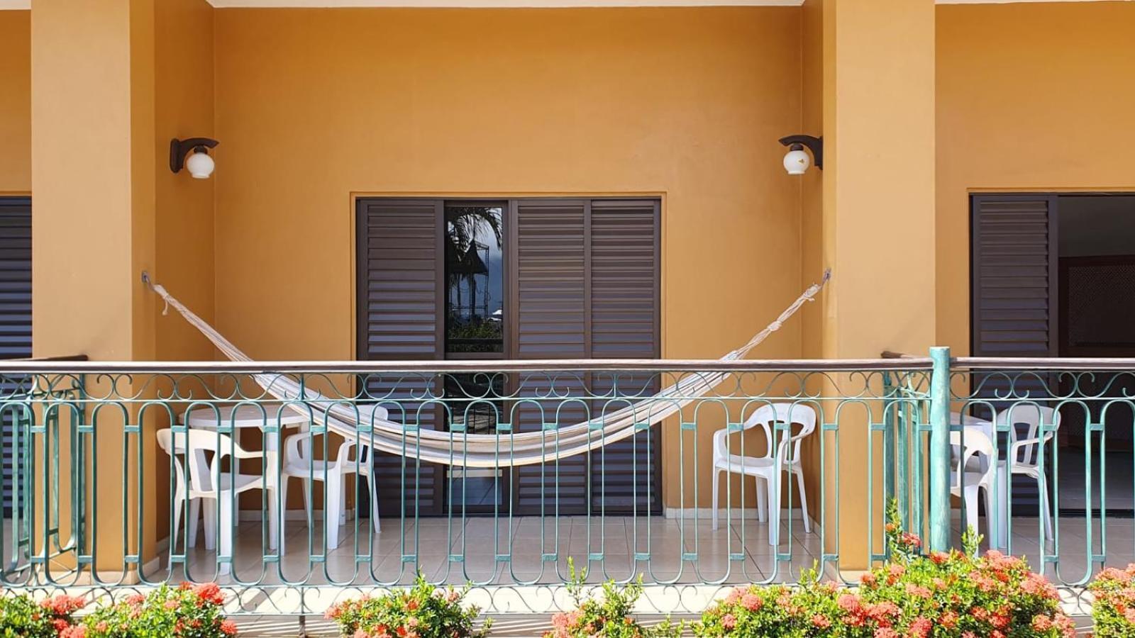 Casa Amarela 2*